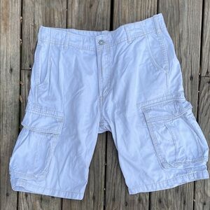 Levi’s Men's 100% Cotton Off White Cargo Shorts 32Waist